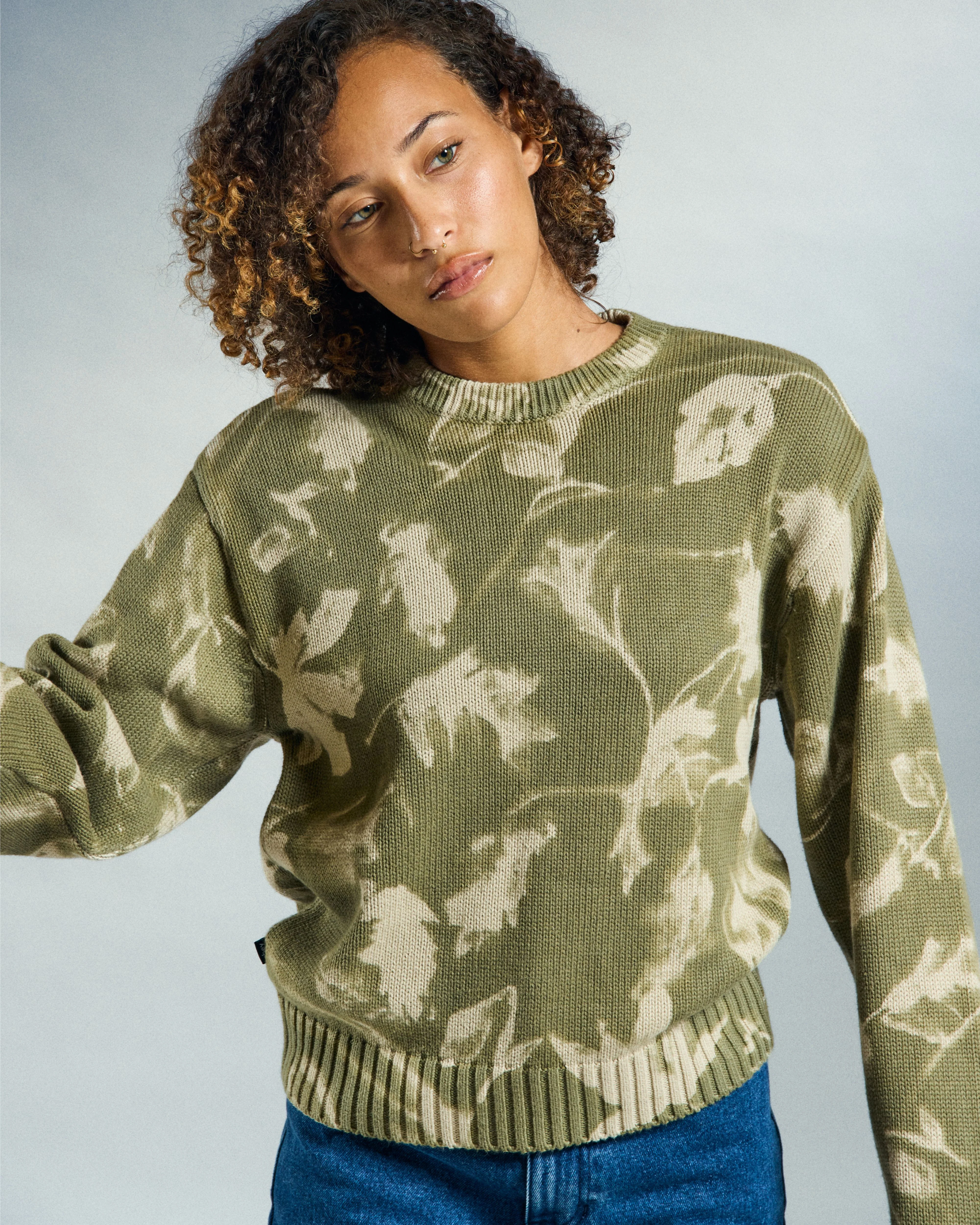 LEAVES CREW SWEATER - Image 4